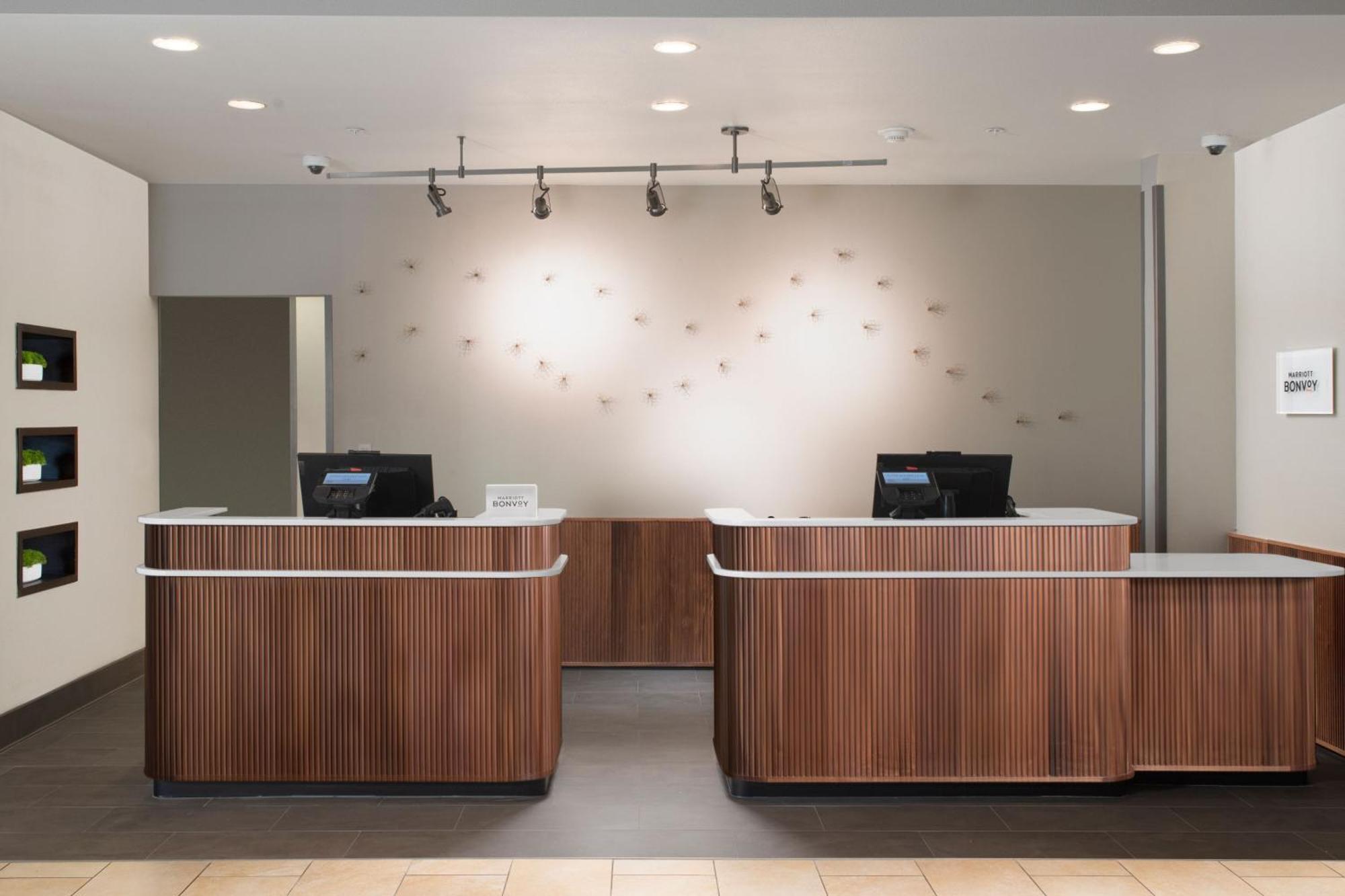 Courtyard By Marriott Island Hotel 3*