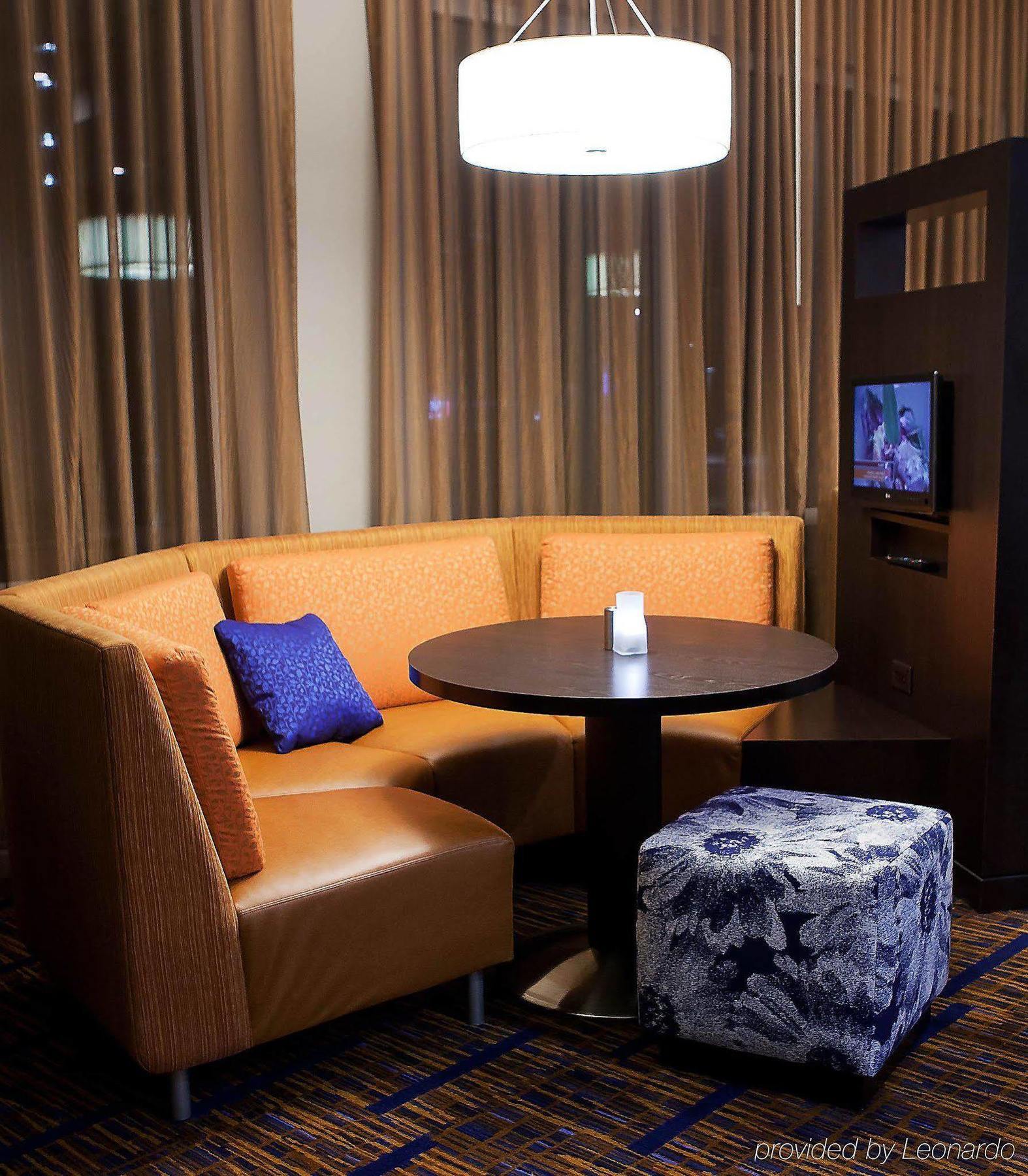 Courtyard By Marriott Island Hotel